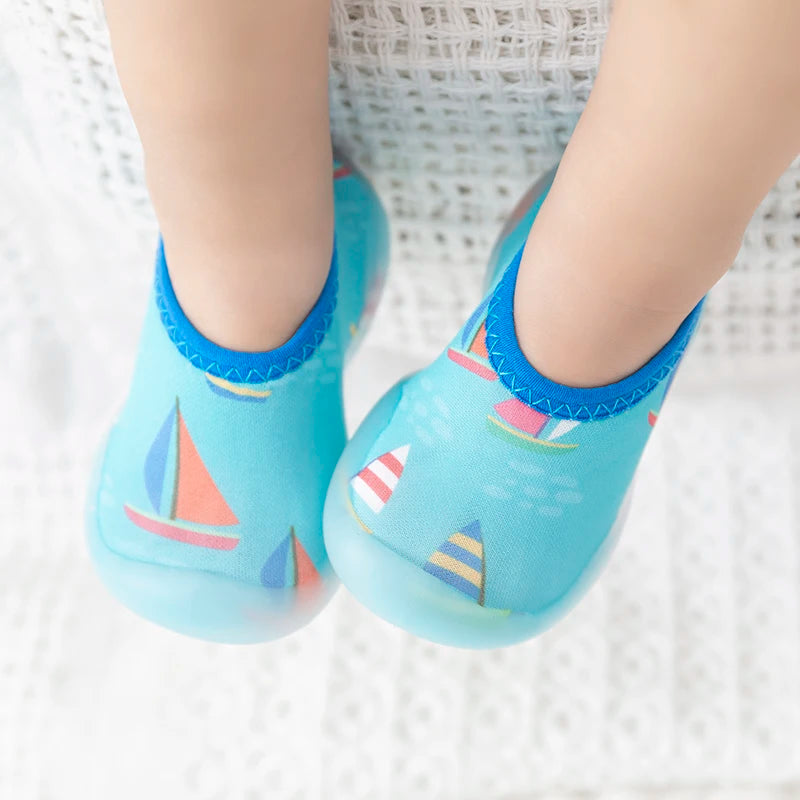 Kids Lightweight Summer Sneakers Swimming Beach Shoes Water Sports Shoes 1-3Y Baby Girls Boys Candy Color Non-Slip Floor Shoes